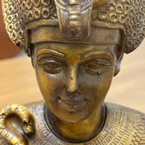 Meet your Posher, KeeKee